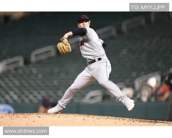 亚自由与罗萨里之战的战术较量与球队表现分析